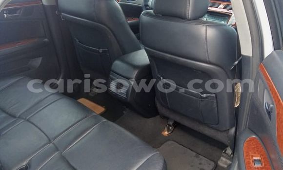 Sayi Na hannu Toyota Avalon Azurfa Mota in Cotonou a Benin Sayi Na hannu Toyota Avalon Azurfa Mota in Cotonou a Benin