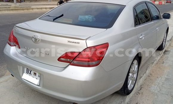 Sayi Na hannu Toyota Avalon Azurfa Mota in Cotonou a Benin Sayi Na hannu Toyota Avalon Azurfa Mota in Cotonou a Benin