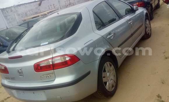 Acheter Neuf Voiture Renault Laguna Gris à Savalou, Benin Acheter Neuf Voiture Renault Laguna Gris à Savalou, Benin
