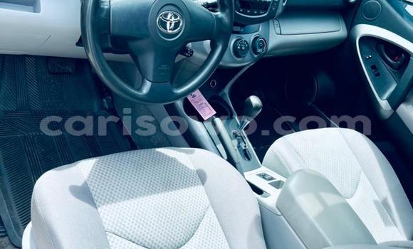 Buy Used Toyota RAV4 White Car in Abomey Calavi in Benign Buy Used Toyota RAV4 White Car in Abomey Calavi in Benign