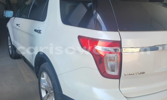 Acheter Occasion Voiture Ford Explorer Blanc à Cotonou, Benin