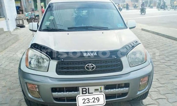Acheter Occasion Voiture Toyota RAV4 Blanc à Cotonou, Benin