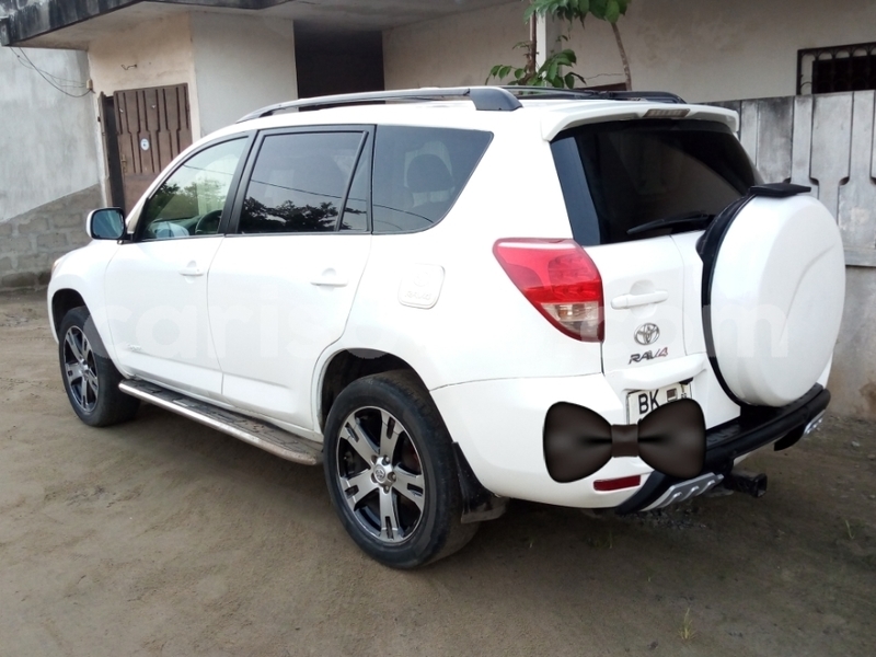 Big with watermark toyota rav4 benin cotonou 12300