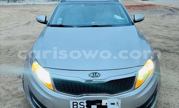 Ra Àlòkù Kia Optima Silver Ọkọ̀ in Abomey Calavi ni Benin Ra Àlòkù Kia Optima Silver Ọkọ̀ in Abomey Calavi ni Benin