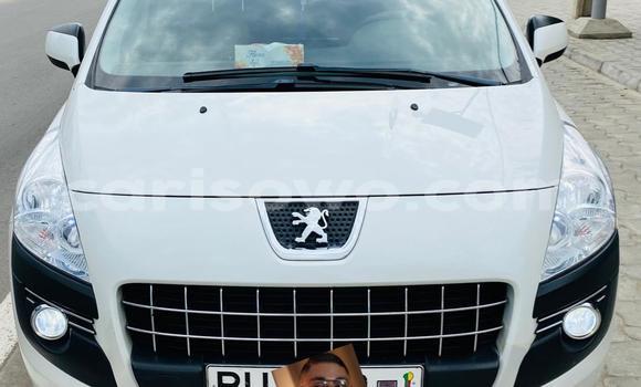 Ra Àlòkù Peugeot 3008 funfun Ọkọ̀ in Cotonou ni Benin