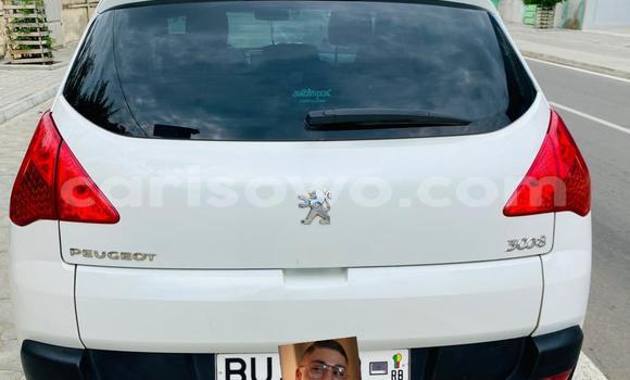 Sayi Na hannu Peugeot 3008 White Mota in Cotonou a Benin Sayi Na hannu Peugeot 3008 White Mota in Cotonou a Benin