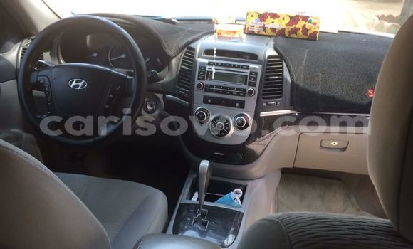 Ra Àlòkù Hyundai Santa Fe Black Ọkọ̀ in Cotonou ni Benin Ra Àlòkù Hyundai Santa Fe Black Ọkọ̀ in Cotonou ni Benin