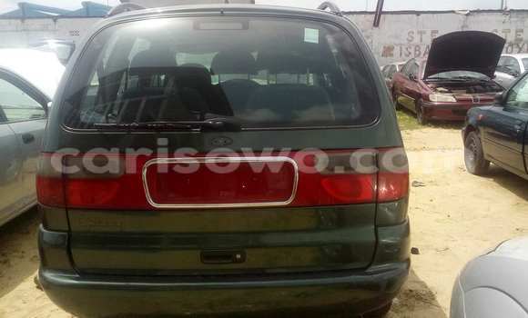 Sayi Na hannu Ford Cougar Green Mota in Porto Novo a Benin Sayi Na hannu Ford Cougar Green Mota in Porto Novo a Benin