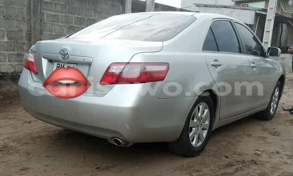 Sayi Na hannu Toyota Camry Azurfa Mota in Cotonou a Benin Sayi Na hannu Toyota Camry Azurfa Mota in Cotonou a Benin