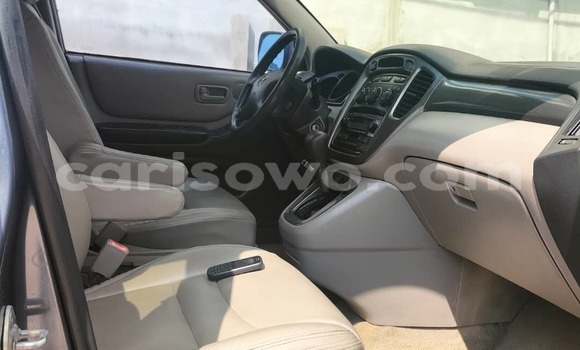 Ra Àlòkù Toyota Highlander Blue Ọkọ̀ in Cotonou ni Benin Ra Àlòkù Toyota Highlander Blue Ọkọ̀ in Cotonou ni Benin