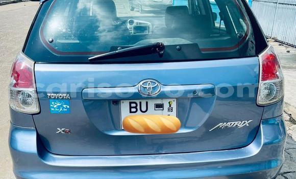 Buy Used Toyota Matrix Blue Car in Abomey Calavi in Benign