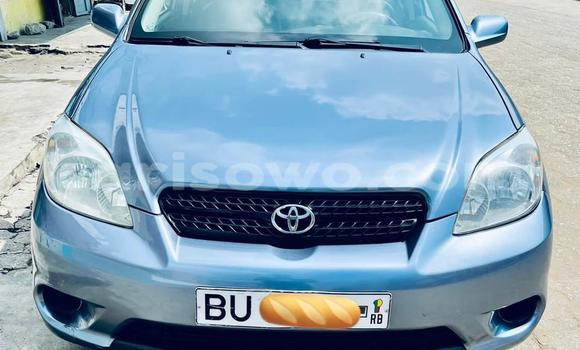 Ra Àlòkù Toyota Matrix Blue Ọkọ̀ in Abomey Calavi ni Benin Ra Àlòkù Toyota Matrix Blue Ọkọ̀ in Abomey Calavi ni Benin