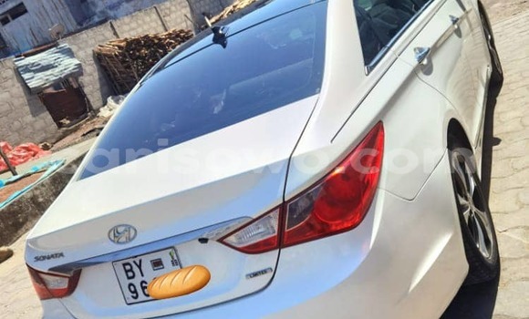 Buy Used Hyundai Sonata White Car in Cotonou in Benign Buy Used Hyundai Sonata White Car in Cotonou in Benign