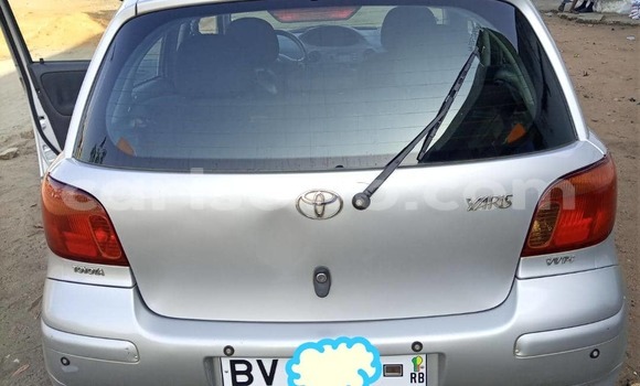 Buy Used Toyota Yaris Silver Car in Abomey Calavi in Benign Buy Used Toyota Yaris Silver Car in Abomey Calavi in Benign
