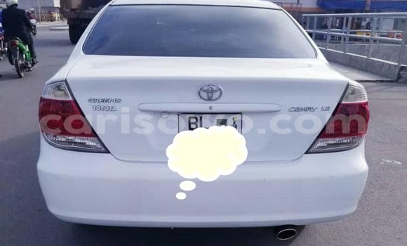 Sayi Na hannu Toyota Camry White Mota in Cotonou a Benin Sayi Na hannu Toyota Camry White Mota in Cotonou a Benin