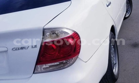 Sayi Na hannu Toyota Camry White Mota in Cotonou a Benin Sayi Na hannu Toyota Camry White Mota in Cotonou a Benin