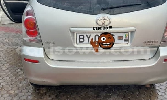 Sayi Na hannu Toyota Corolla Verso Azurfa Mota in Abomey Calavi a Benin