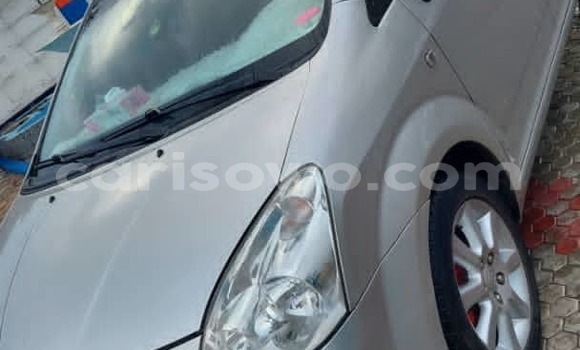 Buy Used Toyota Corolla Verso Silver Car in Abomey Calavi in Benign Buy Used Toyota Corolla Verso Silver Car in Abomey Calavi in Benign