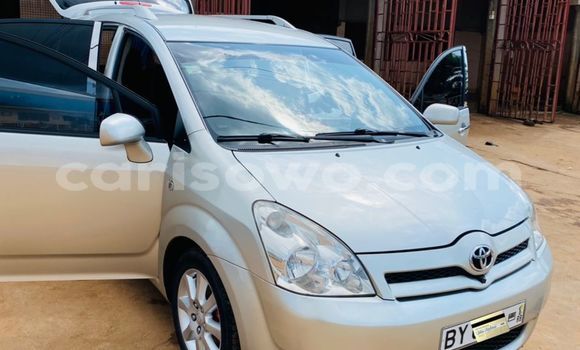 Buy Used Toyota Corolla Verso Silver Car in Abomey Calavi in Benign Buy Used Toyota Corolla Verso Silver Car in Abomey Calavi in Benign