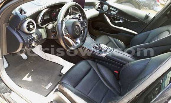 Sayi Na hannu Mercedes-Benz C-Classe White Mota in Cotonou a Benin Sayi Na hannu Mercedes-Benz C-Classe White Mota in Cotonou a Benin