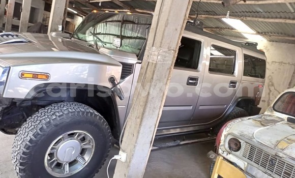 Ra Àlòkù Hummer H2 Miiran Ọkọ̀ in Cotonou ni Benin Ra Àlòkù Hummer H2 Miiran Ọkọ̀ in Cotonou ni Benin