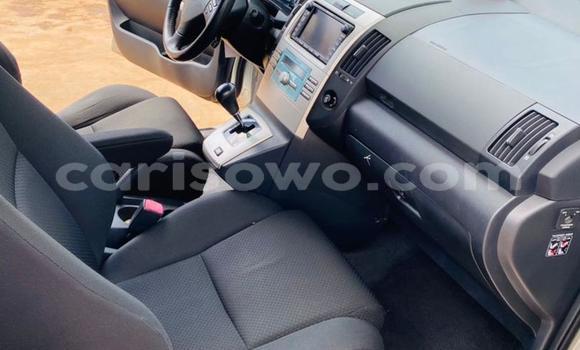 Ra Àlòkù Toyota Corolla Verso Silver Ọkọ̀ in Cotonou ni Benin Ra Àlòkù Toyota Corolla Verso Silver Ọkọ̀ in Cotonou ni Benin