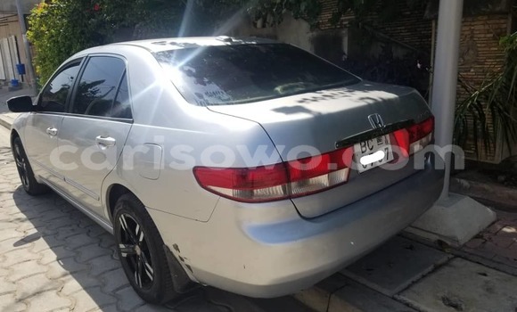 Sayi Na hannu Honda Accord Azurfa Mota in Cotonou a Benin Sayi Na hannu Honda Accord Azurfa Mota in Cotonou a Benin