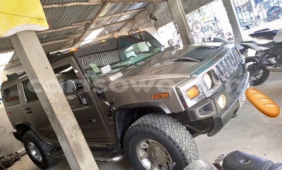 Sayi Na hannu Hummer H2 Azurfa Mota in Abomey Calavi a Benin Sayi Na hannu Hummer H2 Azurfa Mota in Abomey Calavi a Benin