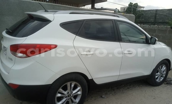 Acheter Occasion Voiture Hyundai Tucson Blanc à Cotonou, Benin Acheter Occasion Voiture Hyundai Tucson Blanc à Cotonou, Benin