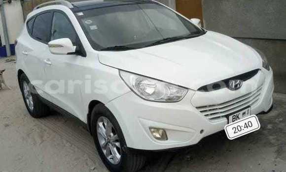 Sayi Na hannu Hyundai Tucson White Mota in Cotonou a Benin Sayi Na hannu Hyundai Tucson White Mota in Cotonou a Benin