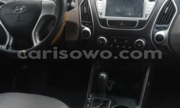 Sayi Na hannu Hyundai Tucson White Mota in Cotonou a Benin Sayi Na hannu Hyundai Tucson White Mota in Cotonou a Benin