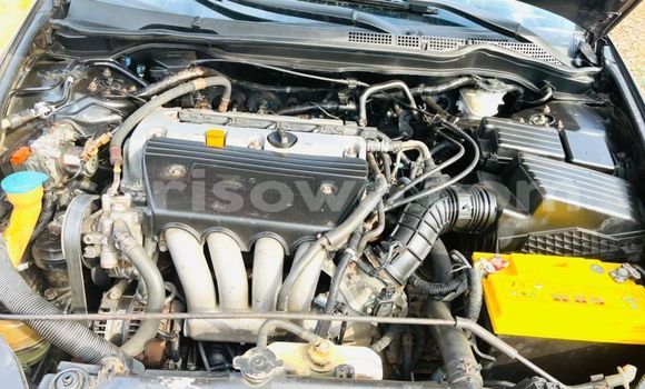 Sayi Na hannu Honda Accord Azurfa Mota in Cotonou a Benin Sayi Na hannu Honda Accord Azurfa Mota in Cotonou a Benin