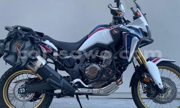 Acheter Import Moto Honda ATC Blanc à Porto Novo, Benin Acheter Import Moto Honda ATC Blanc à Porto Novo, Benin