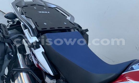 Acheter Import Moto Honda ATC Blanc à Porto Novo, Benin Acheter Import Moto Honda ATC Blanc à Porto Novo, Benin