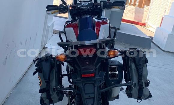 Acheter Import Moto Honda ATC Blanc à Porto Novo, Benin Acheter Import Moto Honda ATC Blanc à Porto Novo, Benin