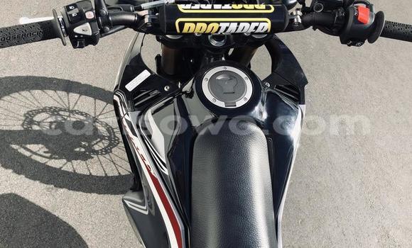 Acheter Import Moto Honda CRF250X Noir à Abomey Calavi, Benin Acheter Import Moto Honda CRF250X Noir à Abomey Calavi, Benin