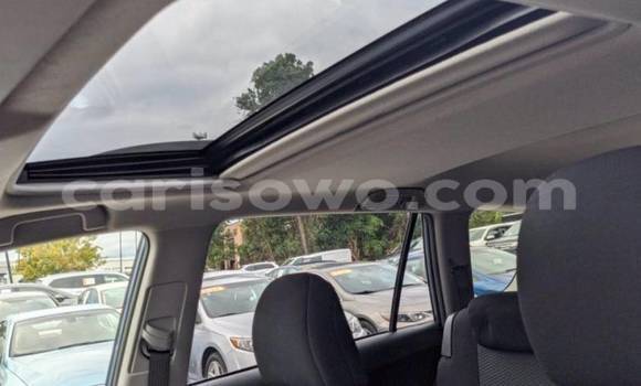 Acheter Import Voiture Toyota RAV4 Bleu à Porto Novo, Benin Acheter Import Voiture Toyota RAV4 Bleu à Porto Novo, Benin