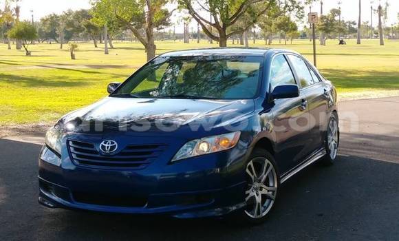 Acheter Import Voiture Toyota Camry Bleu à Cotonou, Benin Acheter Import Voiture Toyota Camry Bleu à Cotonou, Benin