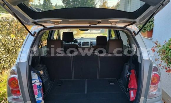 Acheter Import Voiture Toyota Corolla Verso Gris à Cotonou, Benin Acheter Import Voiture Toyota Corolla Verso Gris à Cotonou, Benin