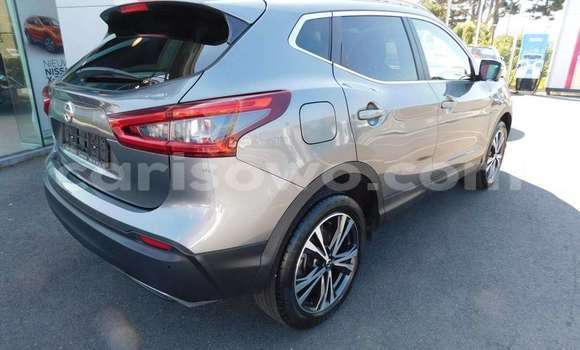 Acheter Import Voiture Nissan Qashqai Gris à Porto Novo, Benin Acheter Import Voiture Nissan Qashqai Gris à Porto Novo, Benin