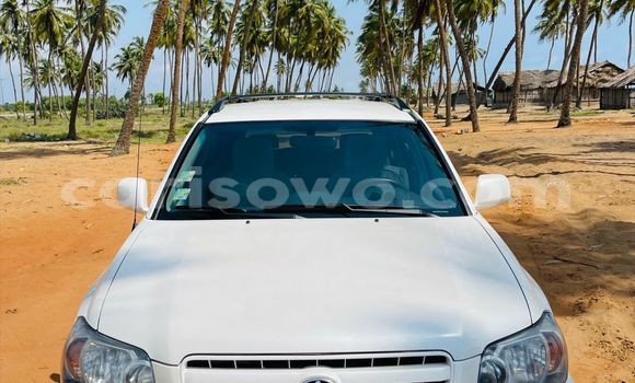Acheter Occasion Voiture Toyota Highlander Blanc à Cotonou, Benin