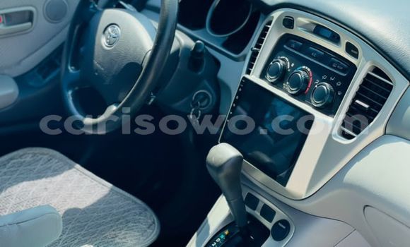 Acheter Occasion Voiture Toyota Highlander Blanc à Cotonou, Benin Acheter Occasion Voiture Toyota Highlander Blanc à Cotonou, Benin