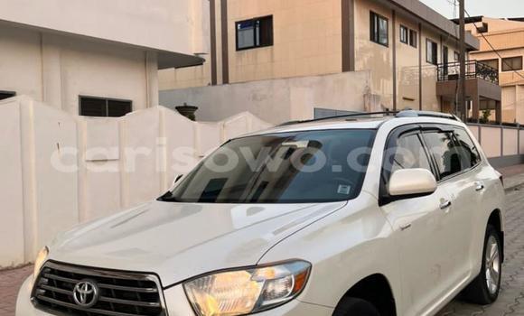 Acheter Occasion Voiture Toyota Highlander Blanc à Cotonou, Benin
