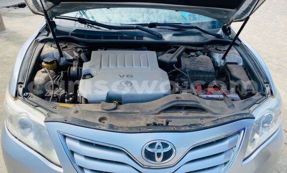 Ra Àlòkù Toyota Camry Silver Ọkọ̀ in Cotonou ni Benin Ra Àlòkù Toyota Camry Silver Ọkọ̀ in Cotonou ni Benin