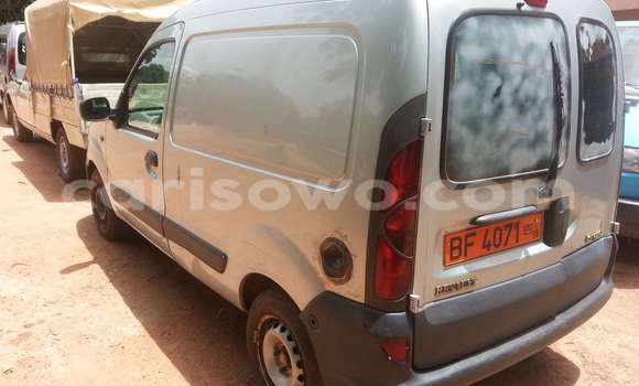 Acheter Occasion Voiture Renault Kangoo Gris à Parakou, Benin Acheter Occasion Voiture Renault Kangoo Gris à Parakou, Benin