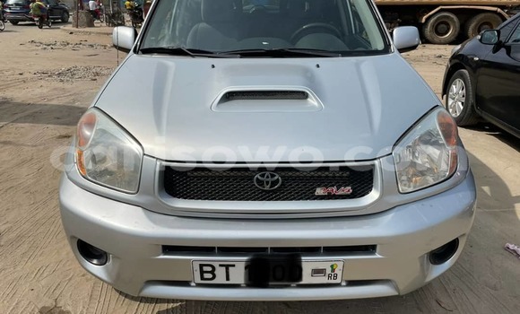 Ra Àlòkù Toyota RAV4 Silver Ọkọ̀ in Cotonou ni Benin Ra Àlòkù Toyota RAV4 Silver Ọkọ̀ in Cotonou ni Benin