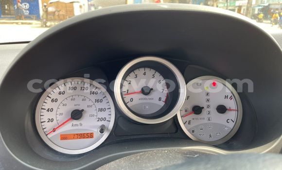 Ra Àlòkù Toyota RAV4 Silver Ọkọ̀ in Cotonou ni Benin Ra Àlòkù Toyota RAV4 Silver Ọkọ̀ in Cotonou ni Benin