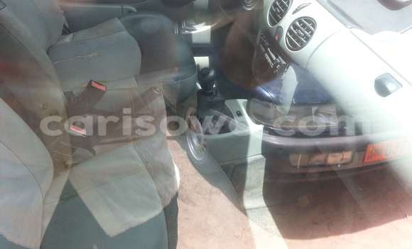 Acheter Occasion Voiture Renault Kangoo Gris à Parakou, Benin Acheter Occasion Voiture Renault Kangoo Gris à Parakou, Benin