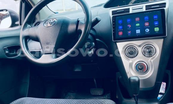 Sayi Na hannu Toyota Yaris Blue Mota in Cotonou a Benin Sayi Na hannu Toyota Yaris Blue Mota in Cotonou a Benin