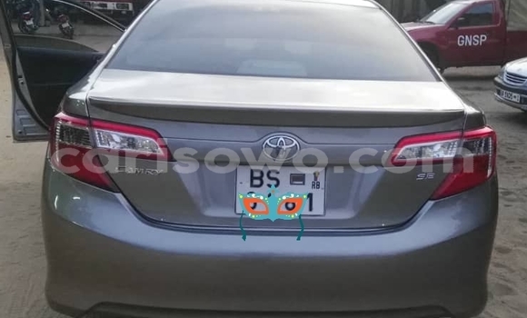 Ra Àlòkù Toyota Camry Silver Ọkọ̀ in Cotonou ni Benin